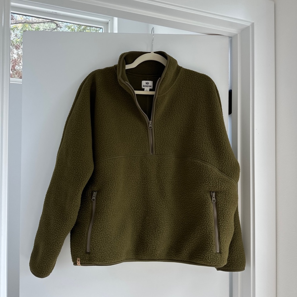 NEW EcoLoft Half Zip by TenTree
Women's Eco-Friendly Half-Zip Pullover